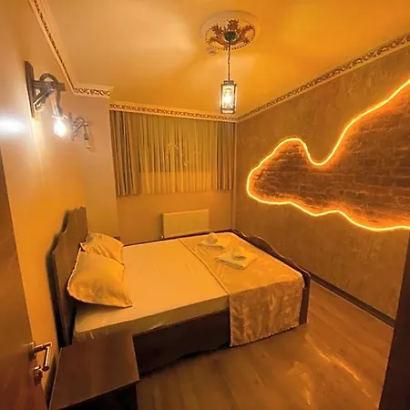 فندق Ulusoy Cafe *